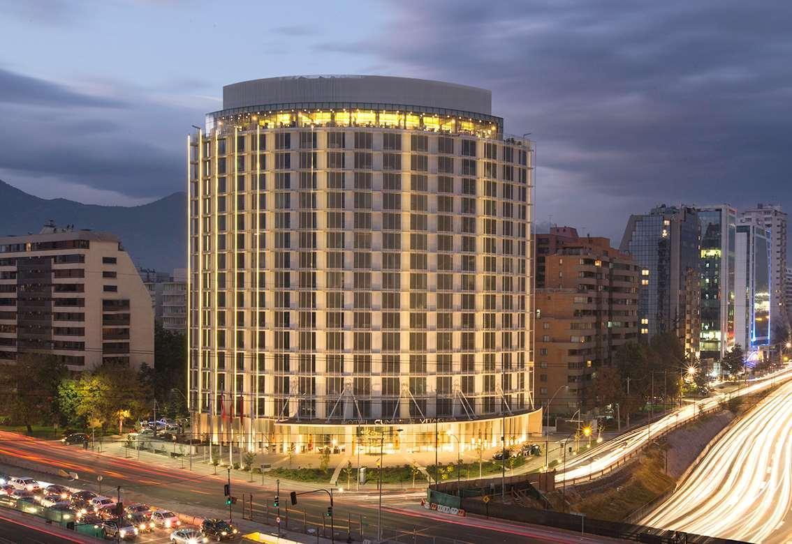 Отель Doubletree By Hilton Santiago Kennedy, Chile Экстерьер фото
