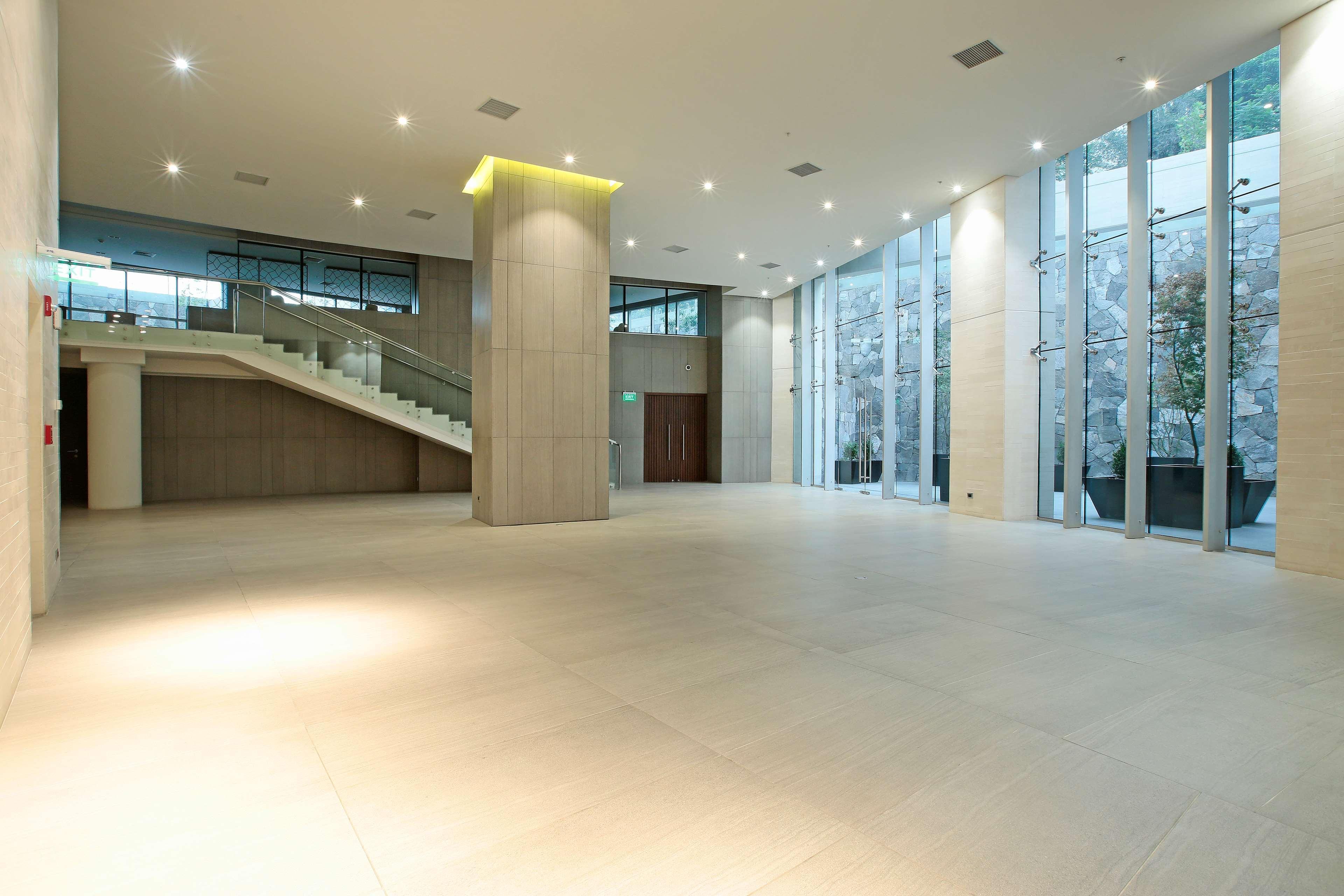 Отель Doubletree By Hilton Santiago Kennedy, Chile Экстерьер фото