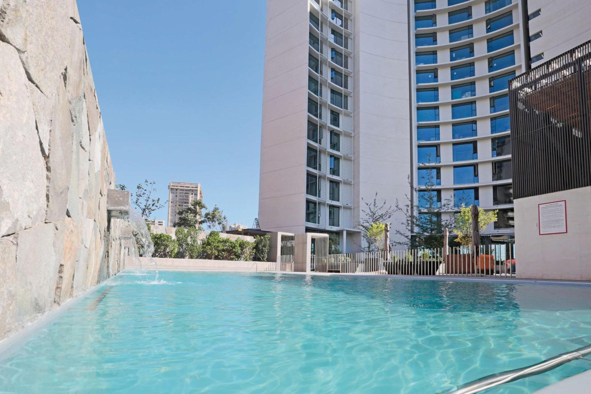 Отель Doubletree By Hilton Santiago Kennedy, Chile Экстерьер фото