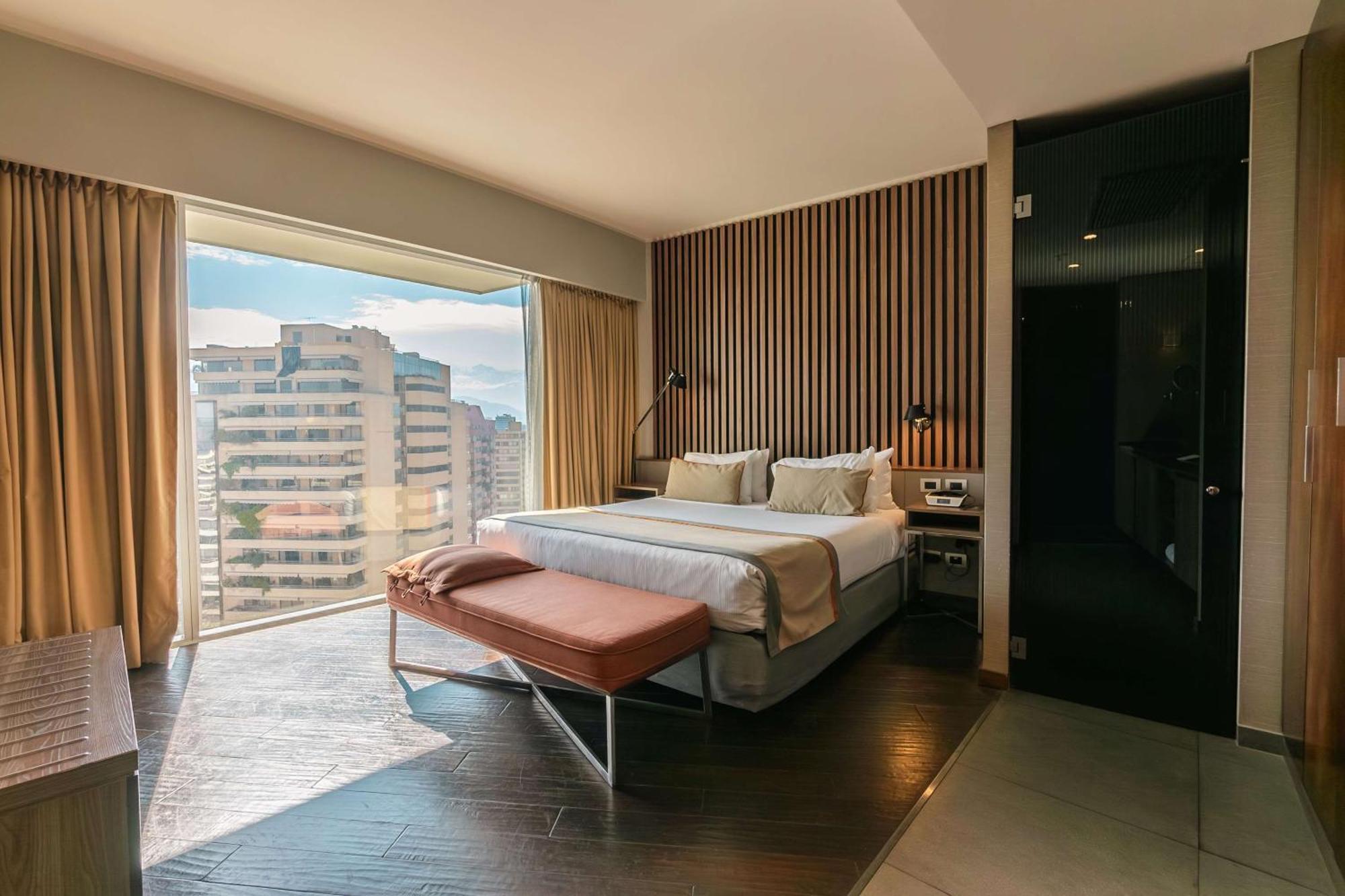 Отель Doubletree By Hilton Santiago Kennedy, Chile Экстерьер фото